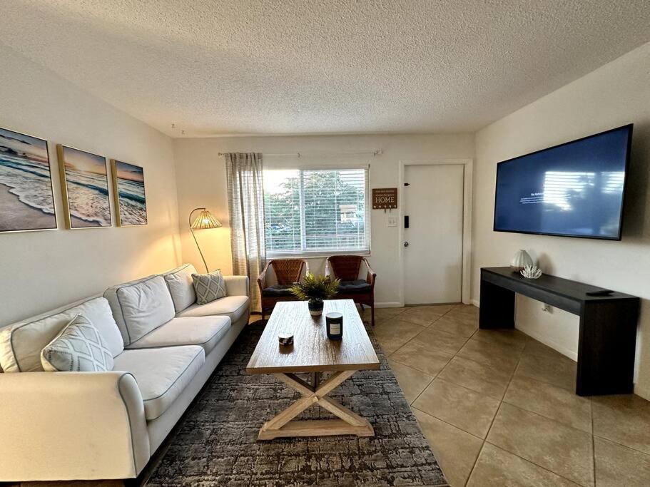 Renovated Cozy In * North Naples