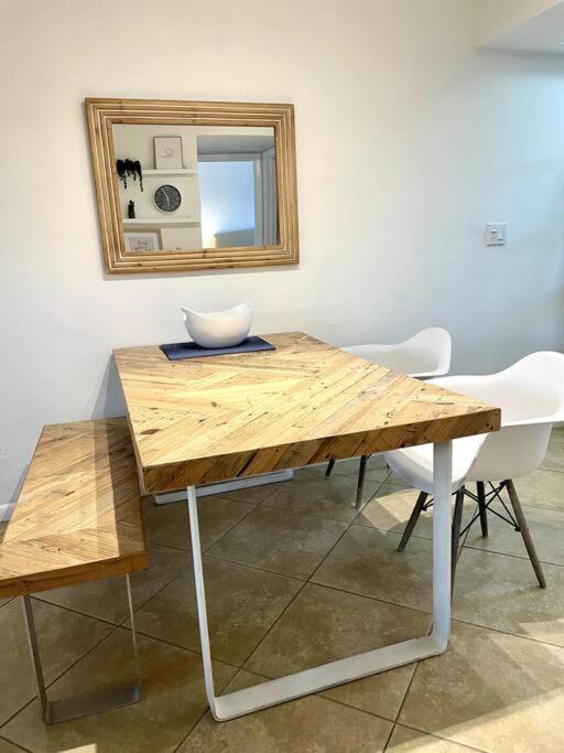 Appartement Renovated Cozy In North Naples